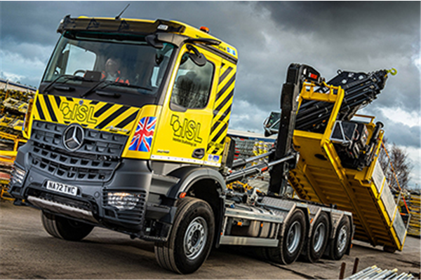 Mercedes-Benz Arocs puts Interlink Scaffolding in Pole Position for Efficient Deliveries