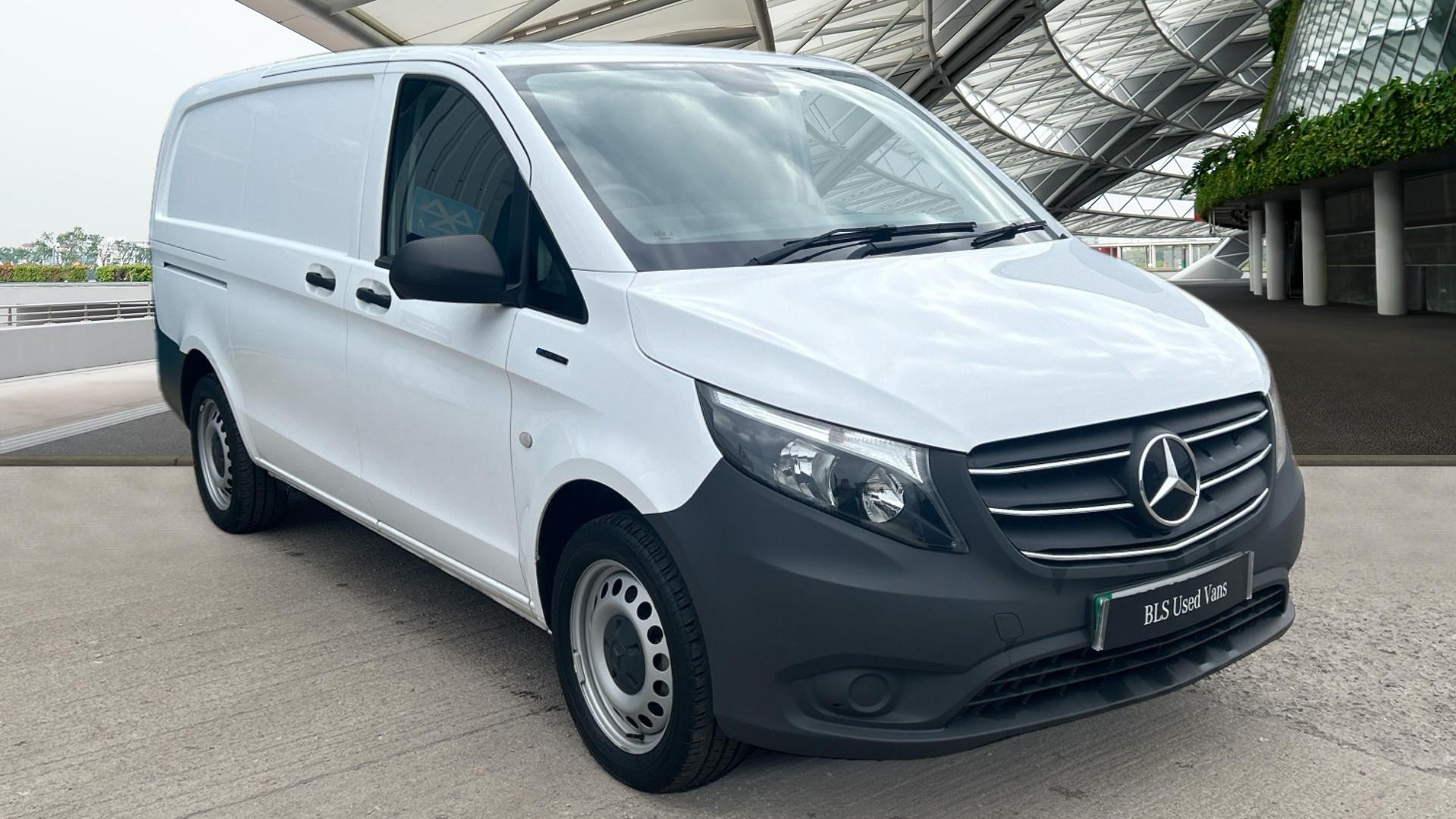 Mercedes-Benz eVito PROGRESSIVE Long Van 
