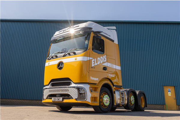 Elddis goes flat out for North East’s first Mercedes-Benz Actros L ProCabin