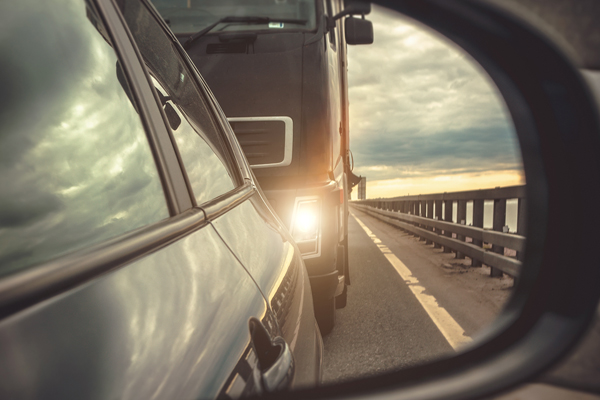 Business Drivers Acknowledge Risky Habits Behind The Wheel
