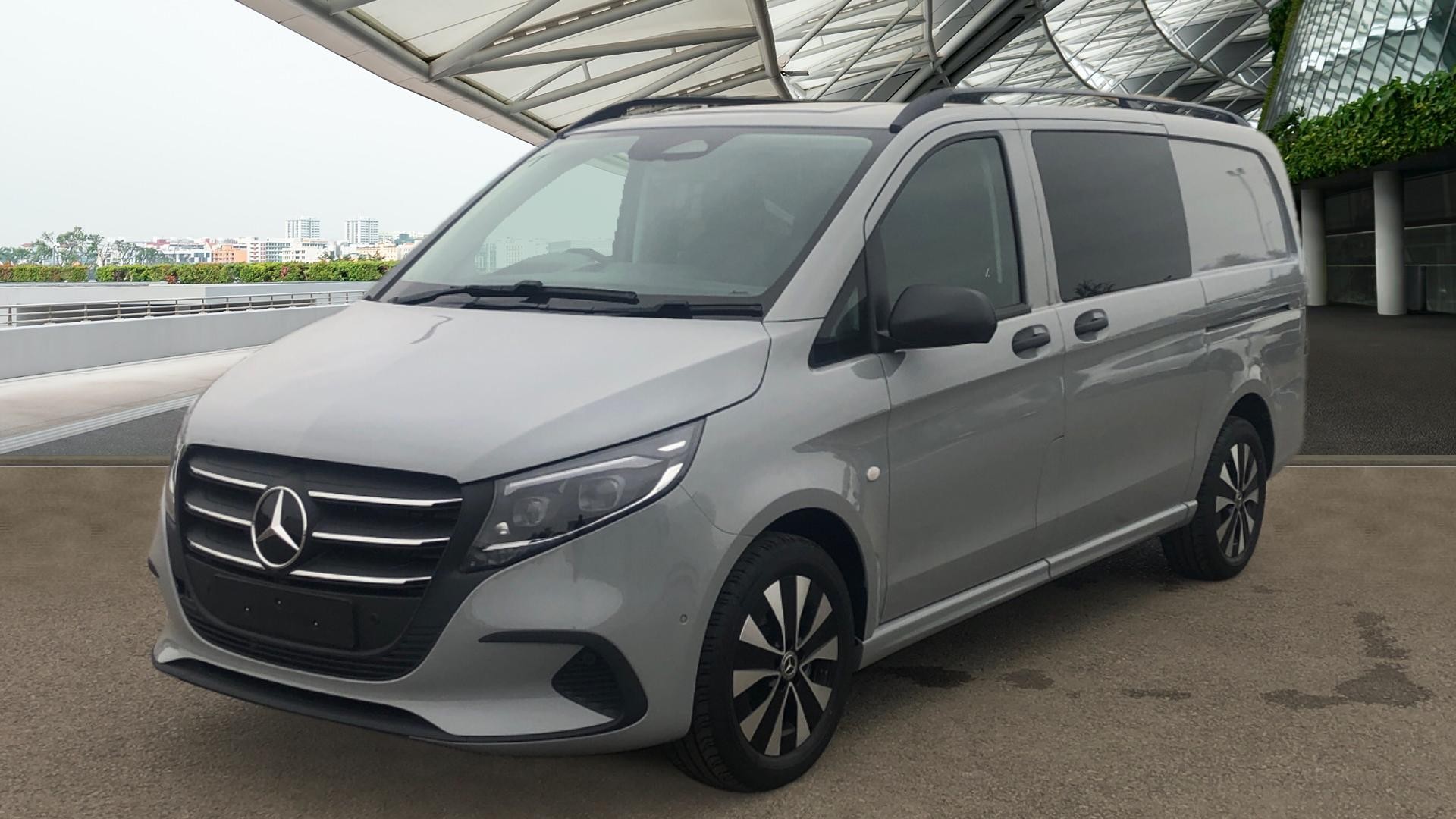 Brand New Mercedes-Benz Vito 119 Sport Crew van Long Van Image 14
