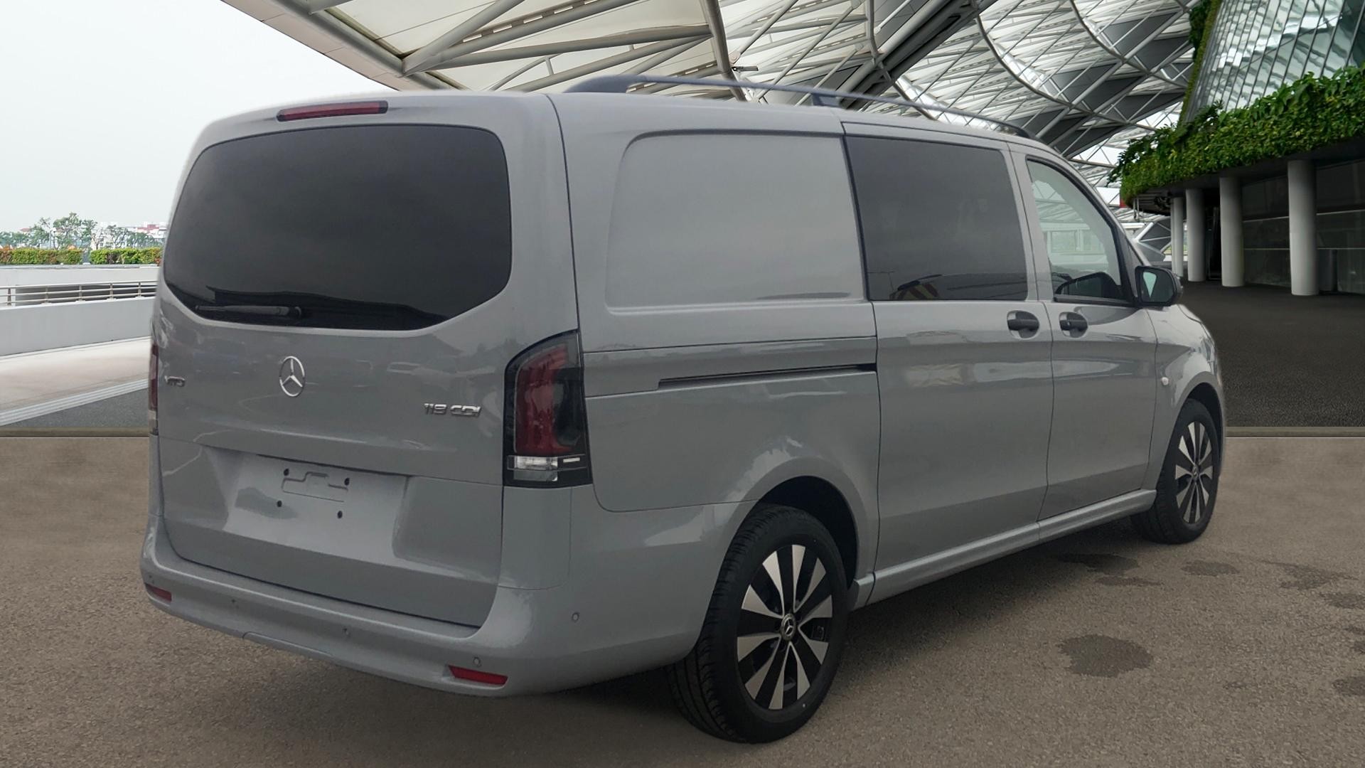 Brand New Mercedes-Benz Vito 119 Sport Crew van Long Van Image 18