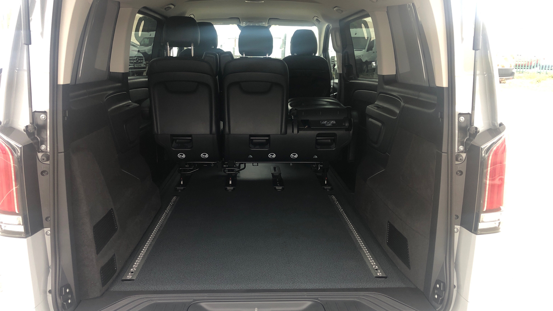 Brand New Mercedes-Benz Vito 119 Sport Crew van Long Van Image 21