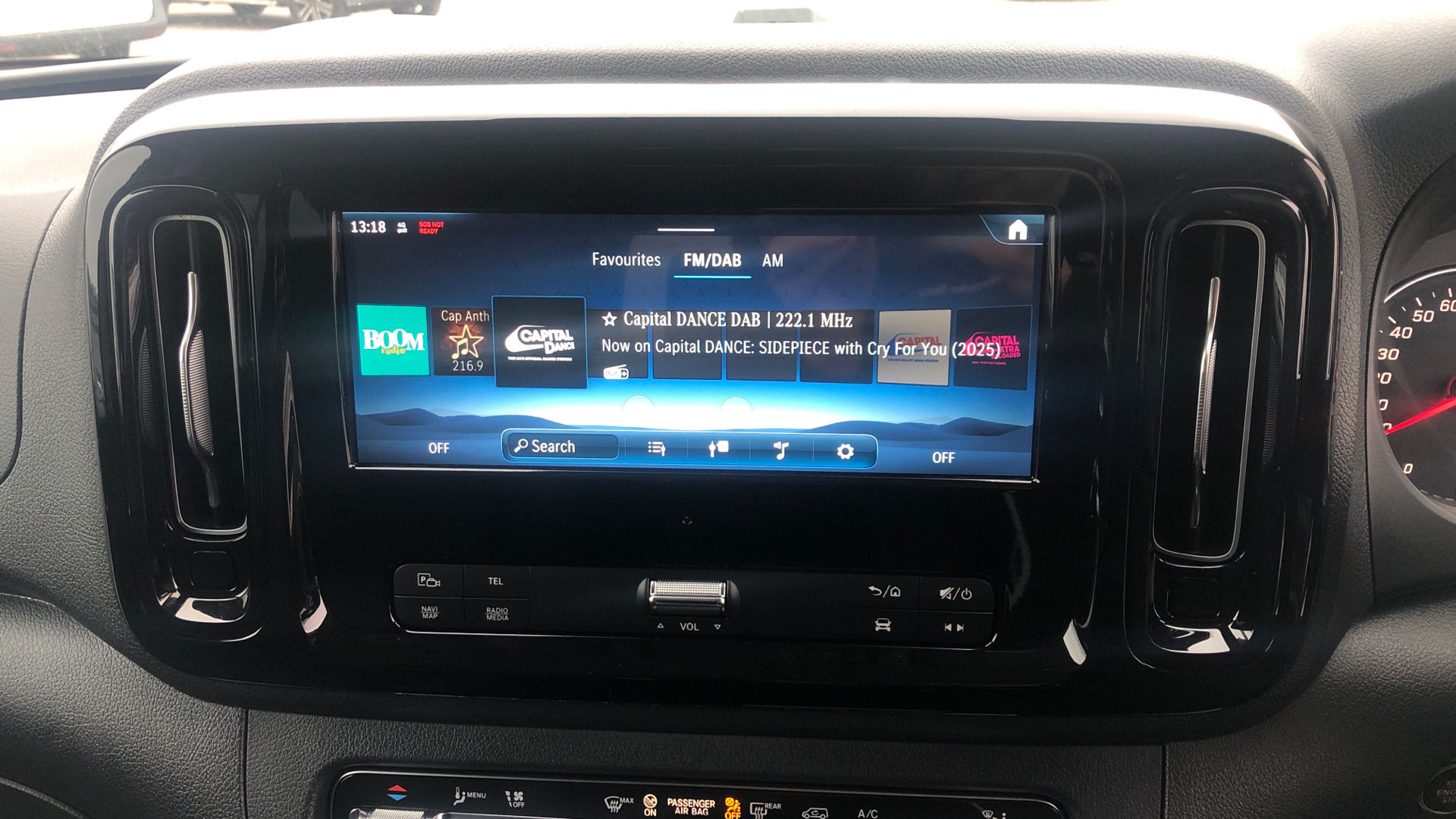 Brand New Mercedes-Benz Vito 119 Sport Crew van Long Van Image 24