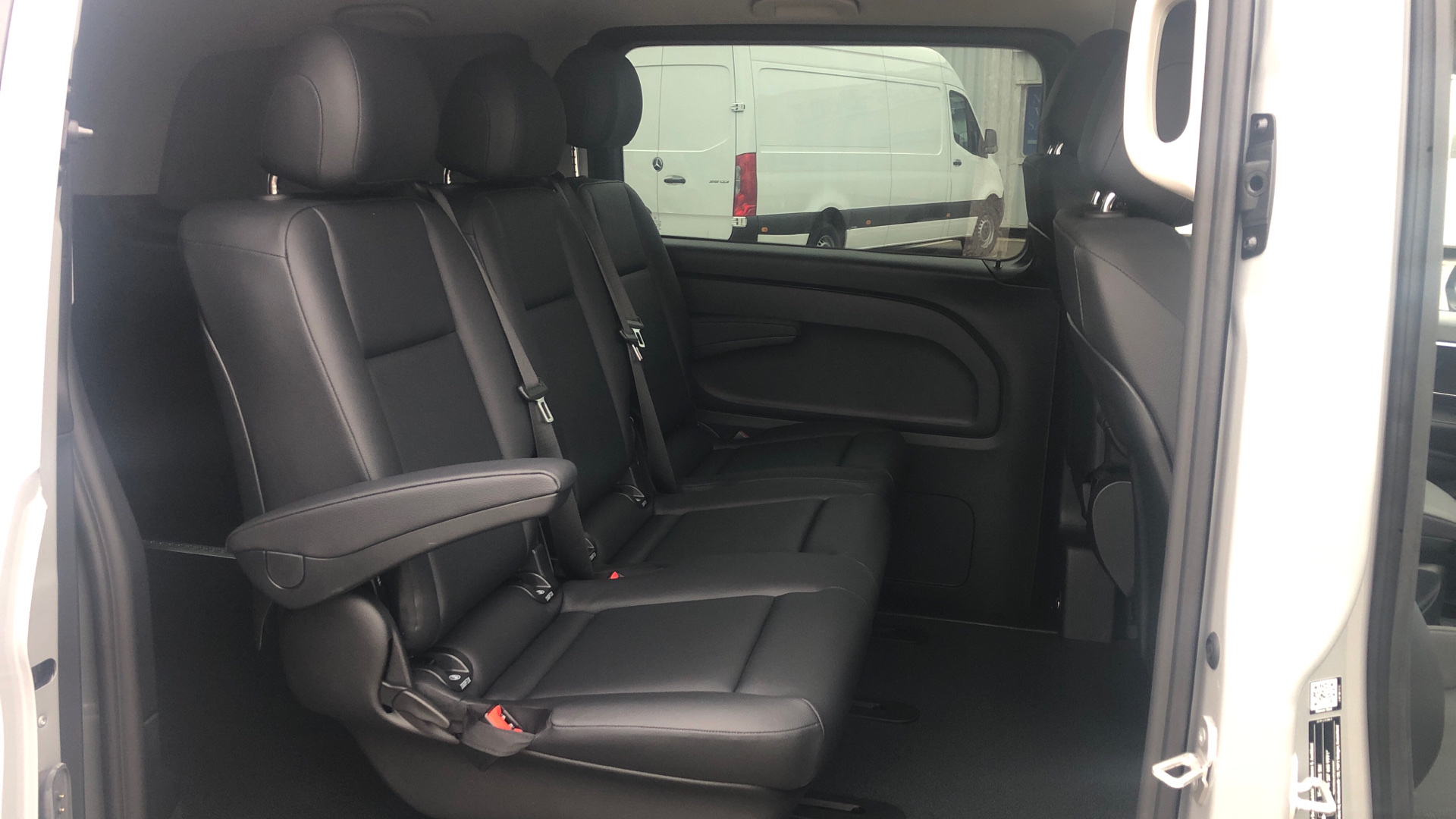 Brand New Mercedes-Benz Vito 119 Sport Crew van Long Van Image 26
