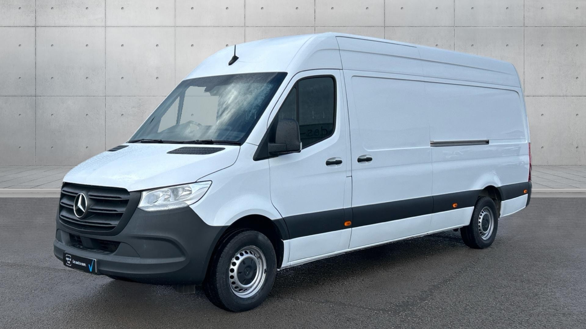 Mercedes-Benz 315 CDI Progressive RWD Long Image 17