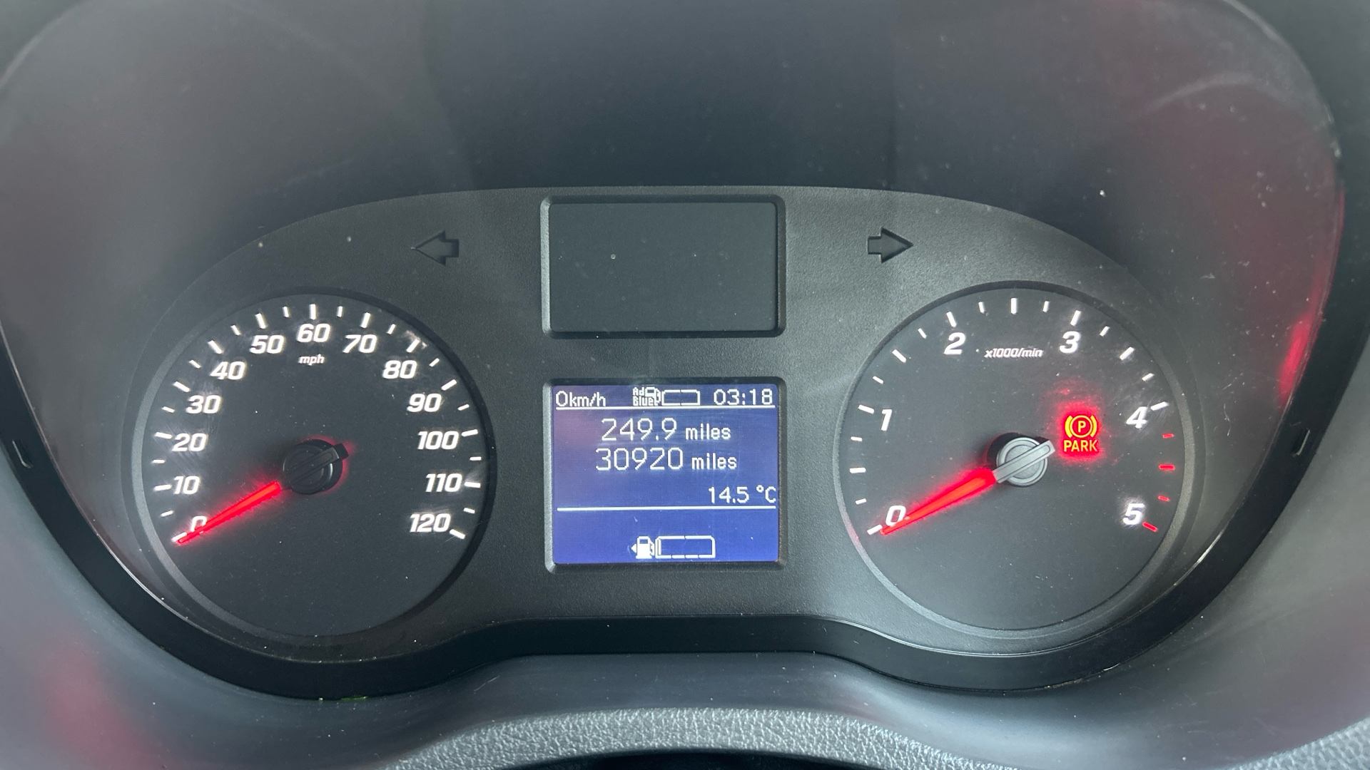 Mercedes-Benz 315 CDI Progressive RWD Long Image 36