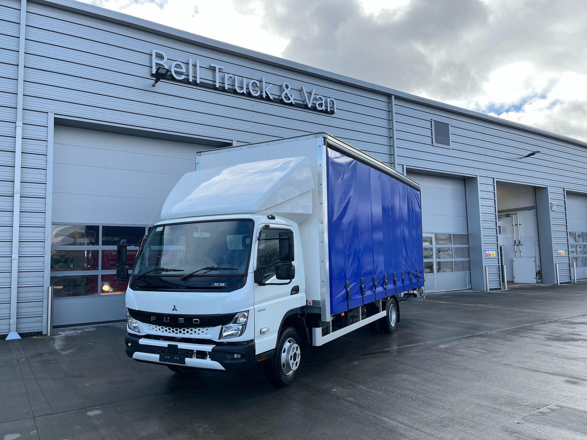 7C18 (Duonic) Curtainside with Column Tail Lift
