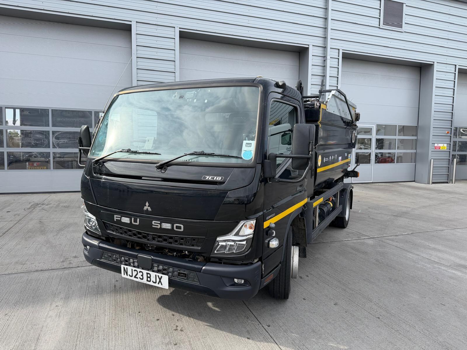 7C18 Refuse Vehicle