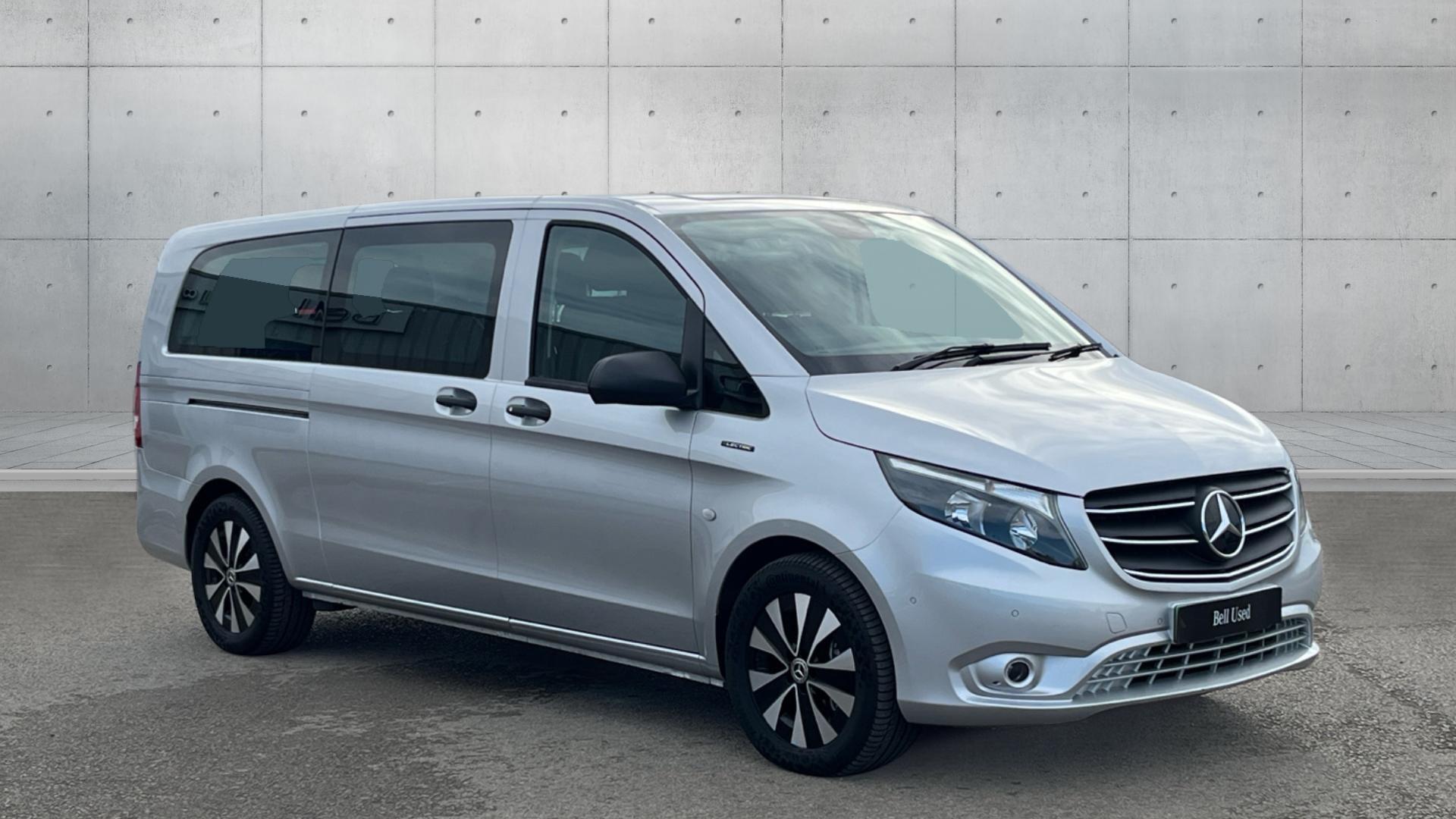 100kWh PREMIUM Tourer Double Cab 5dr Electric Auto FWD L3 (9Seat) (204 ps)
